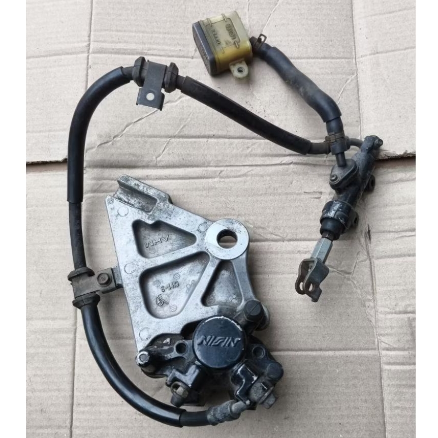 master kaliper cakram belakang tiger revo original motor