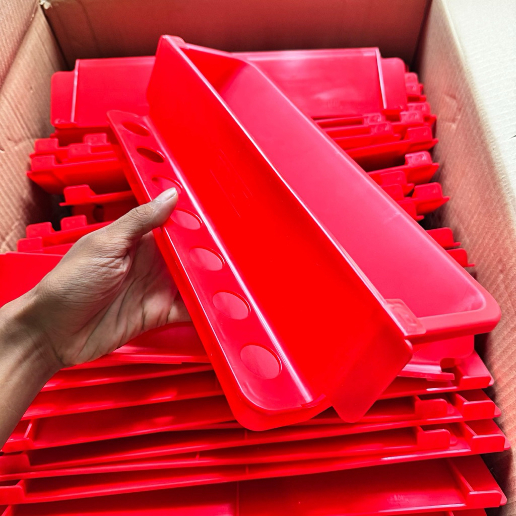 Tempat pakan puyuh lubang 7. TPL 7. tempat pakan burung