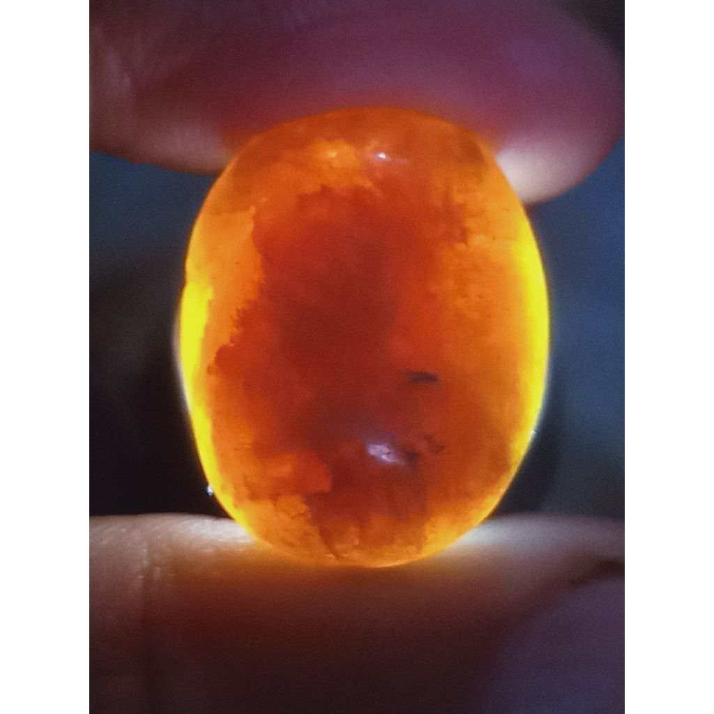 Batu Kristal ManiGajah Merah