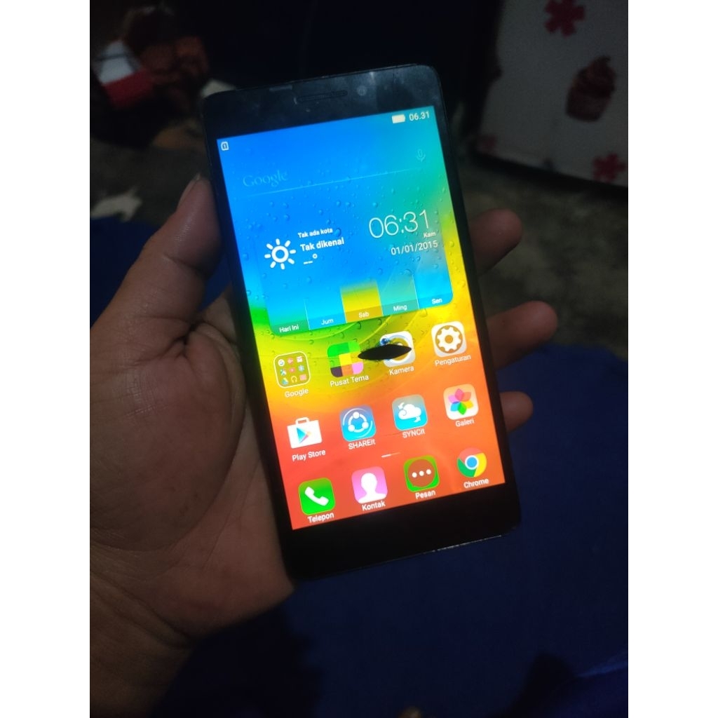 lenovo a7000-a ram 2/16  minus lcd retak sama tompel bagian kembli nya ga jalan kami kirim unit sesu