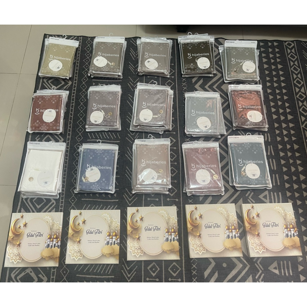 Hampers Hijaberies + Hard Box + Card Selamat Idul Fitri