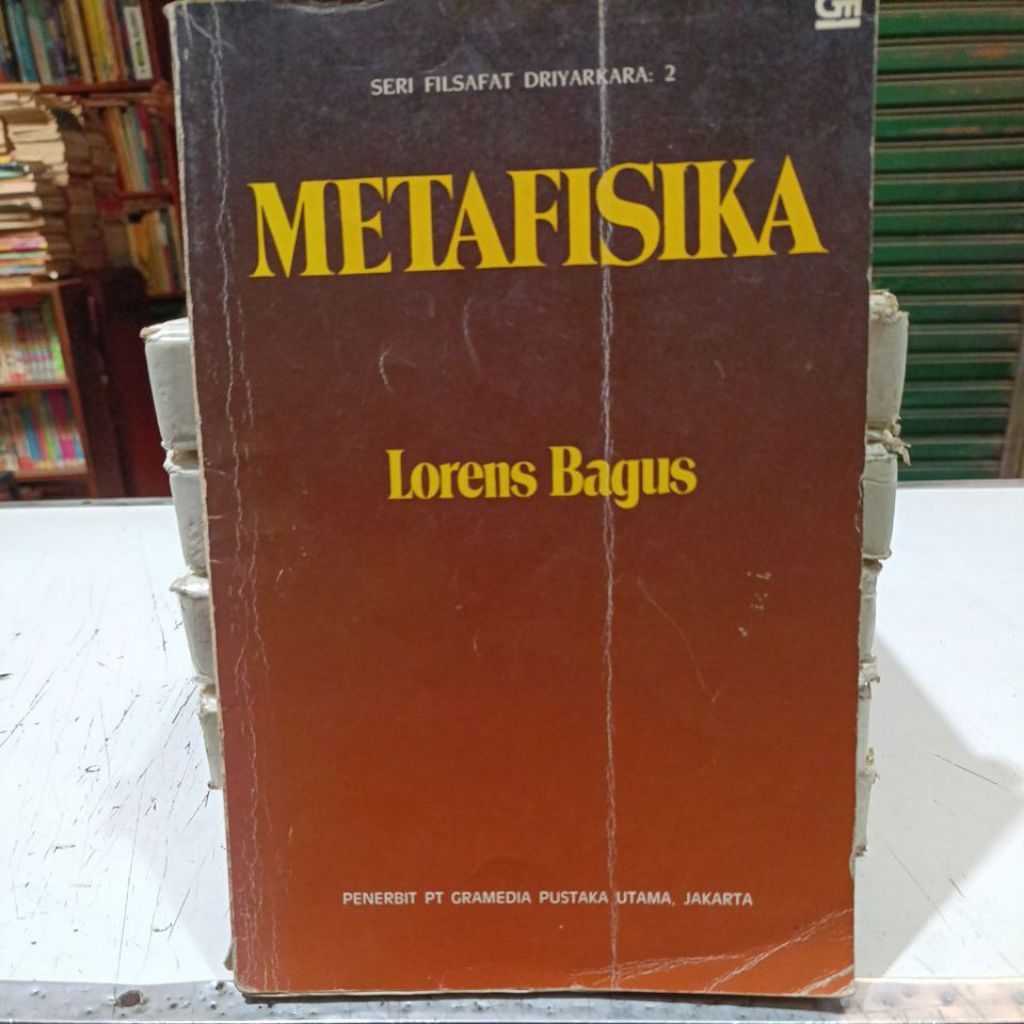 Buku Metafisika - Lorens Bagus