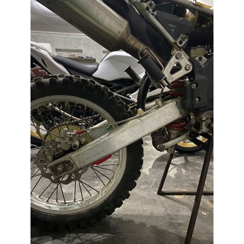 Swing Arm Kawasaki KX250F Pnp rangka KLX 150