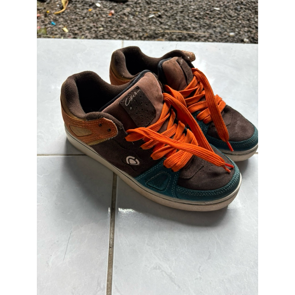 Y2K Lakai Chunky Skate shoes