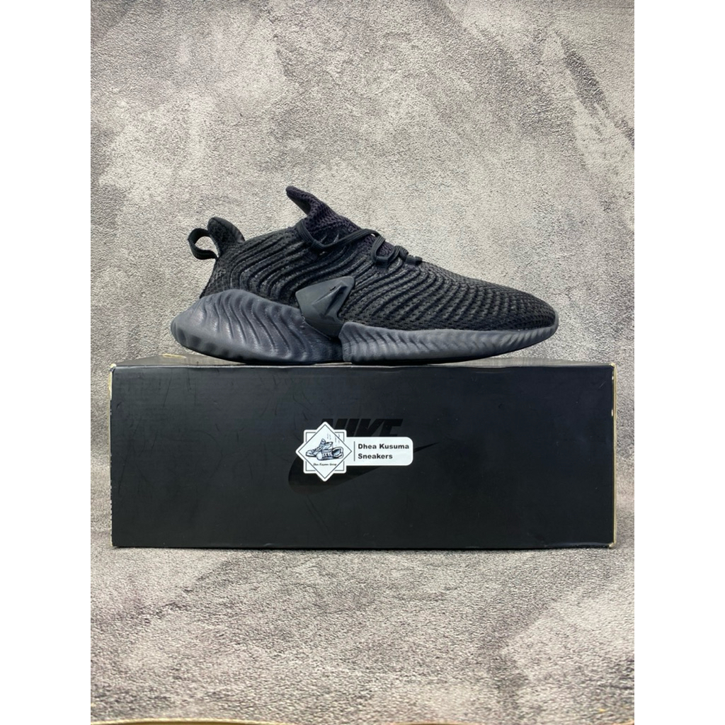Sepatu Second Adidas Alphabounce Instinct ‘Carbon’  Size 42  Original Guarantee 100%