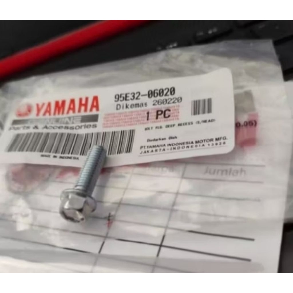 Bolt Flange Baut Cover Tutup Filter Oli Yamaha Vixion NVL NVA Original 95E32-06020