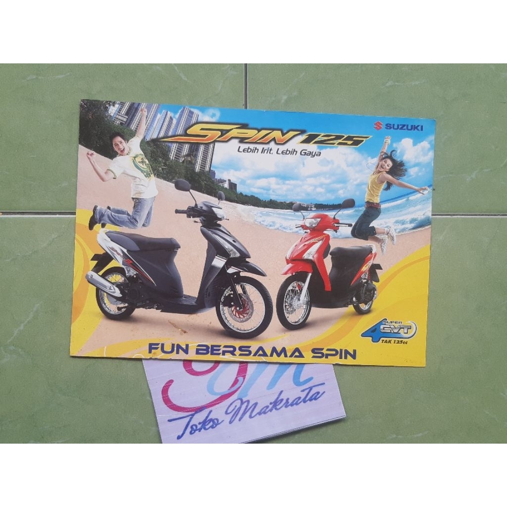 brosur iklan motor matic Suzuki SPIN 125