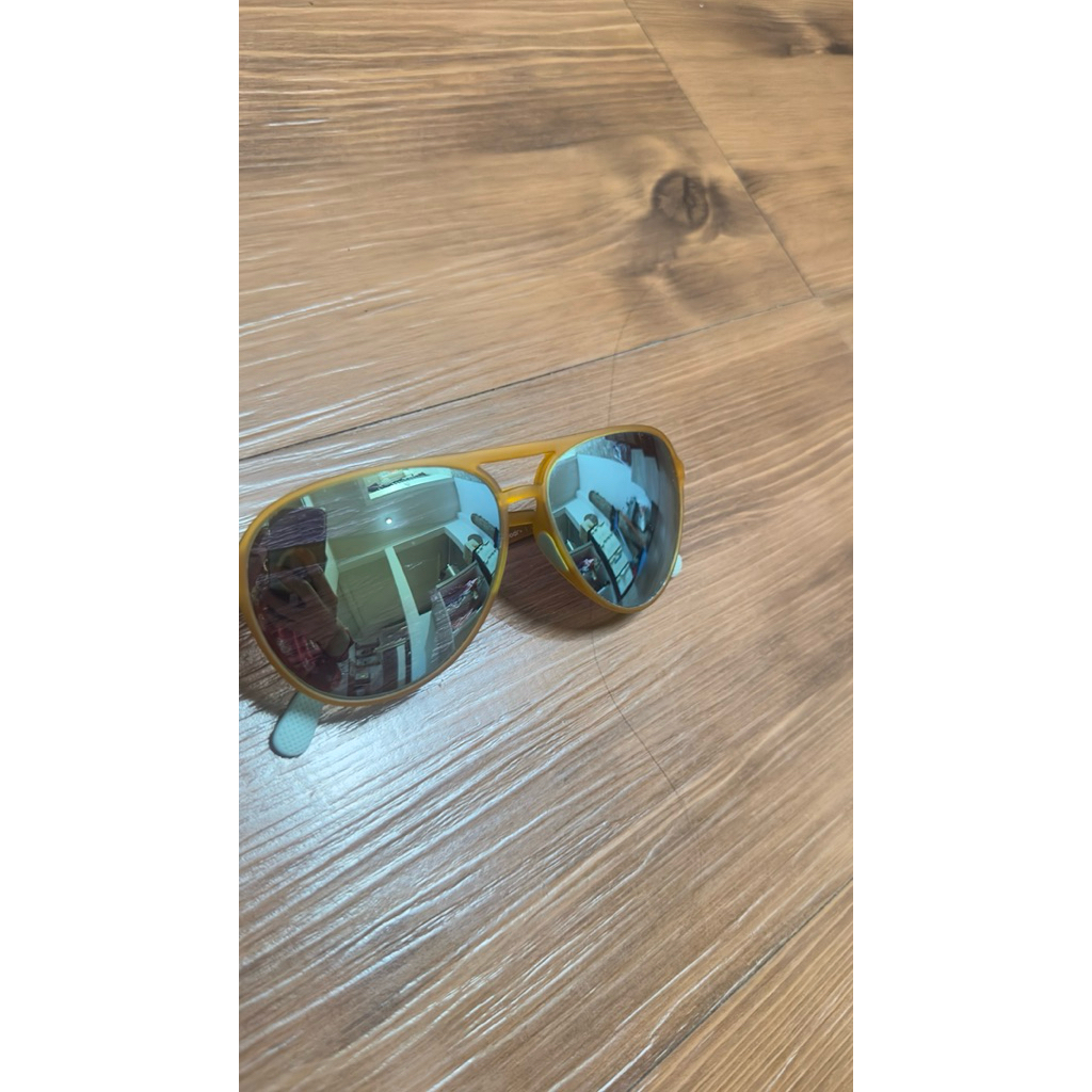 Preloved Kaca Mata Lari Goodr