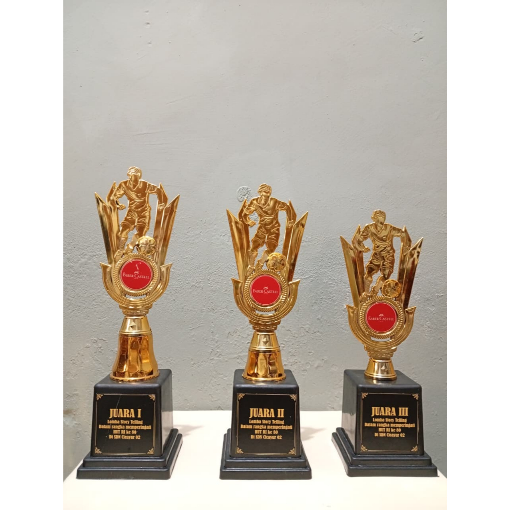 PIALA SET FIGUR BL/PIALA SET FIGUR SEPAK BOLA/PIALA SET MURAH/PIALA SET DAPAT 3 PIALA