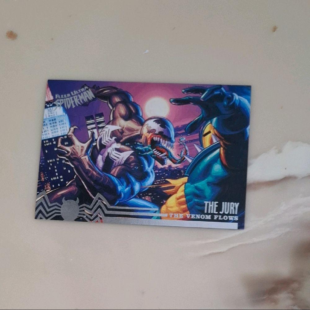 Kartu Fleer Ultra Spiderman 1995 The Jury The Venom Flows #104