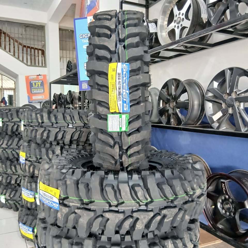 BAN MOBIL OFFROAD 33X12,5 R15 ACCELERA BADAK EXTREME RING 15