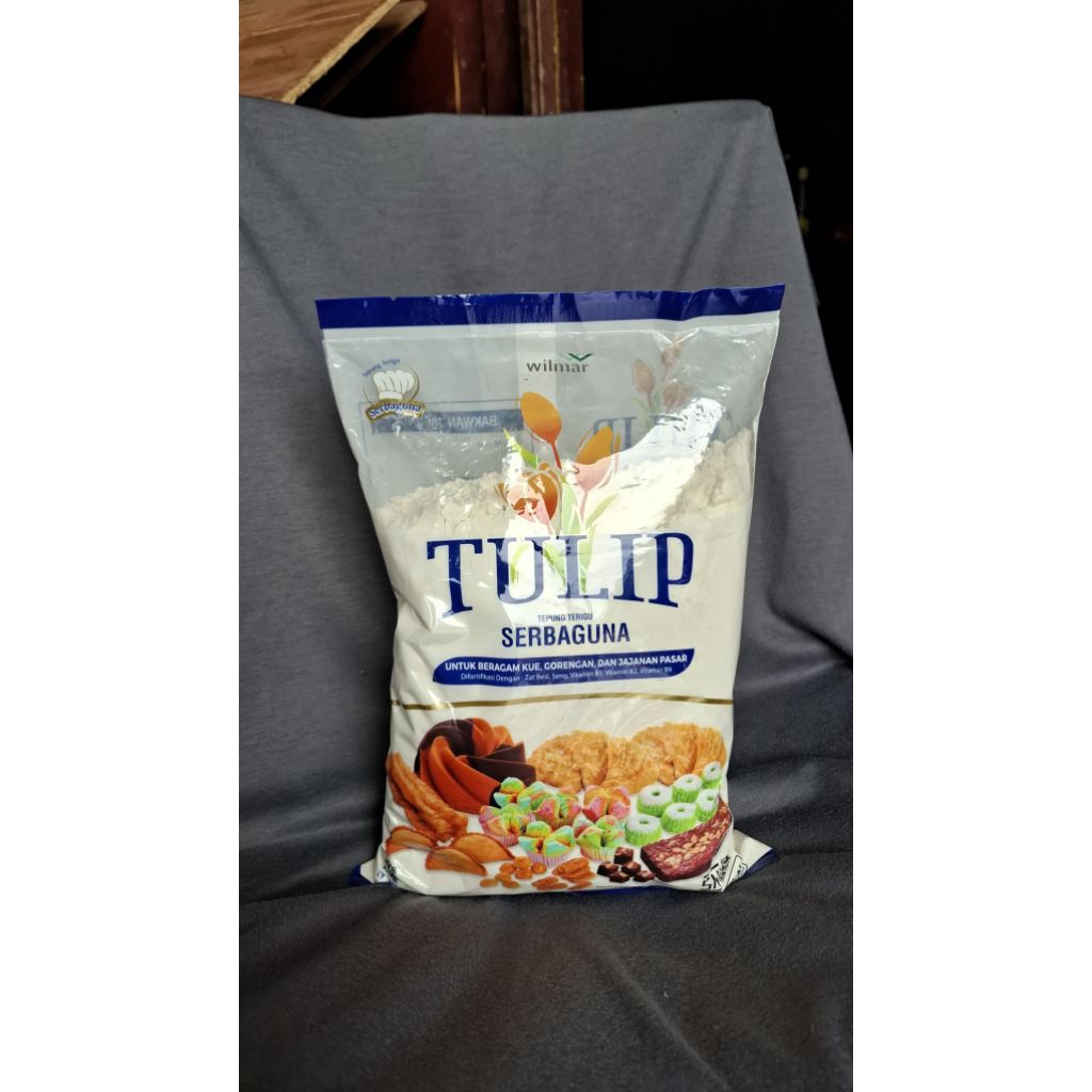 TEPUNG TERIGU TULIP 1 KG