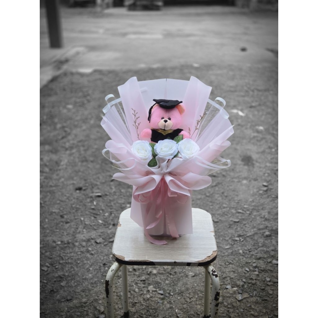 Buket boneka wisuda / buket boneka / buket bunga boneka wisuda / buket wisuda
