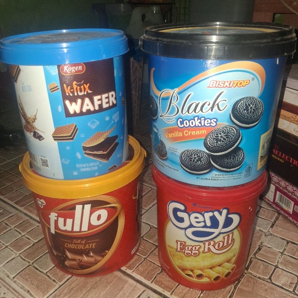 1 Pcs Kaleng Bekas Biskuit