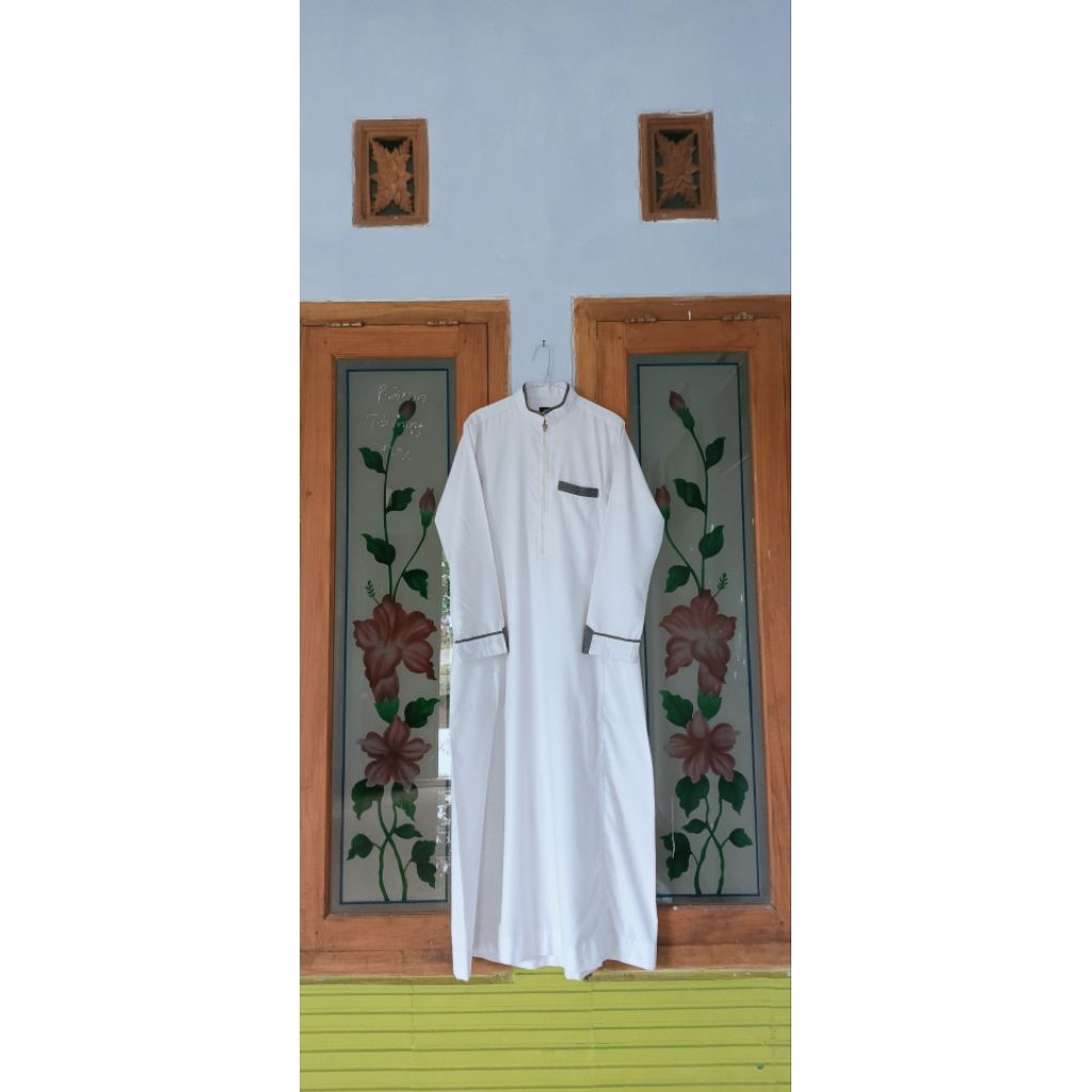 GAMIS PRIA PUTIH PL BRAND RUHAMA.ID