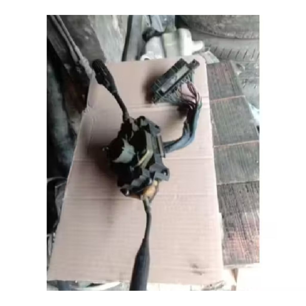 Saklar lampu/saklar sen kijang super kijang gren ORIGINAL