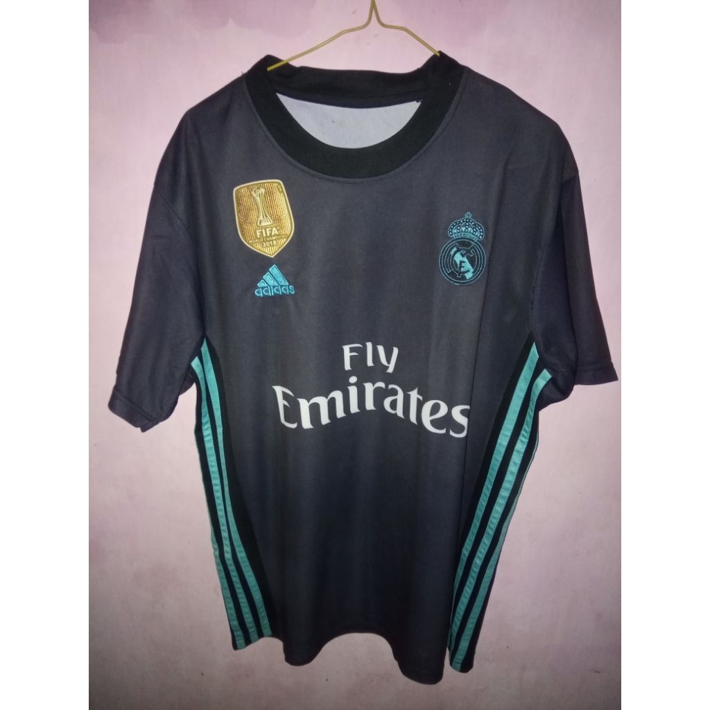 jersey second real madrid Ronaldo multisport size M no minus sesuai gambar