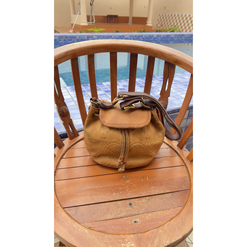 preloved ocil serut deasy embos. tanpa kunci