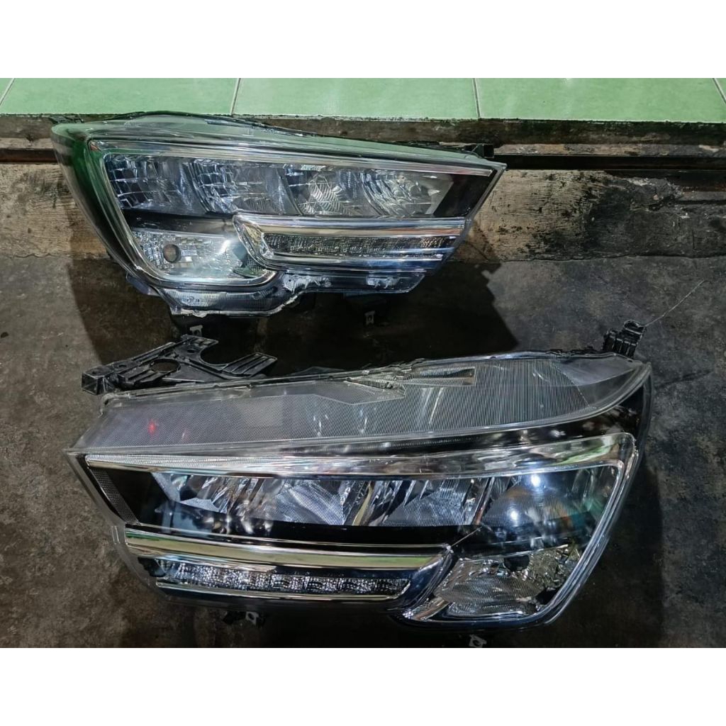 Headlamp Suzuki XL7