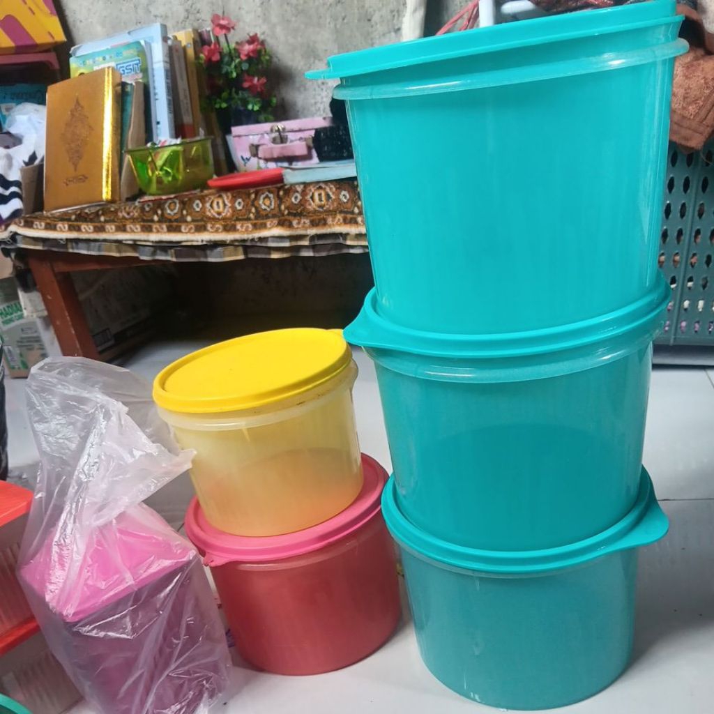 texture canister tupperware