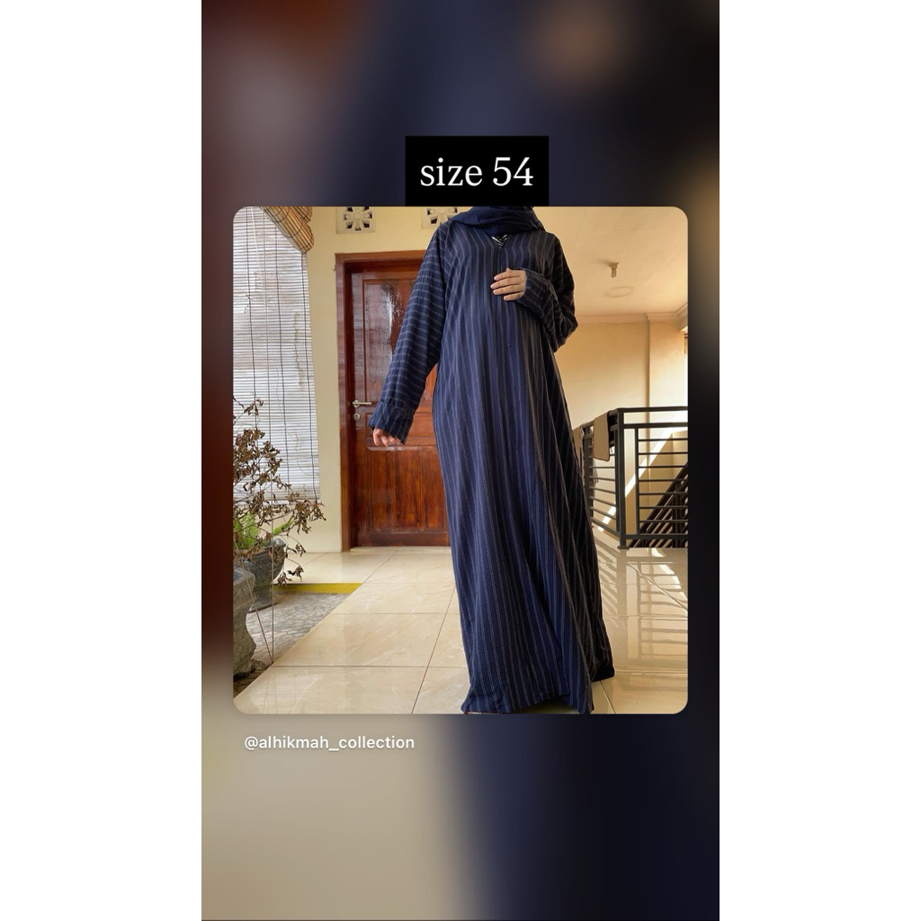 abaya navy garis”
