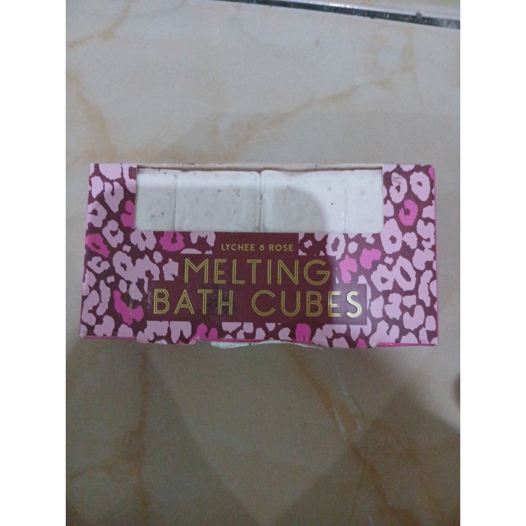 Marks & spencer melting bath cubes