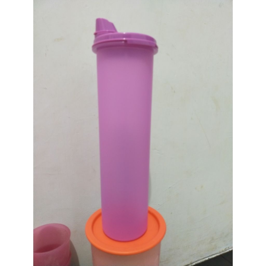 tempat minyak Tupperware