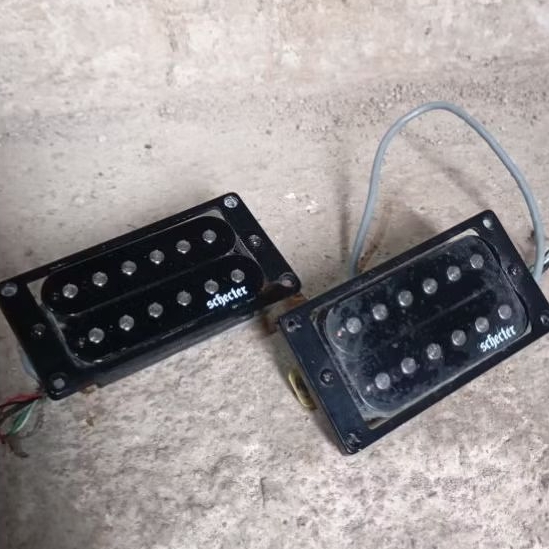 pickup humburker schecter neck and bridge