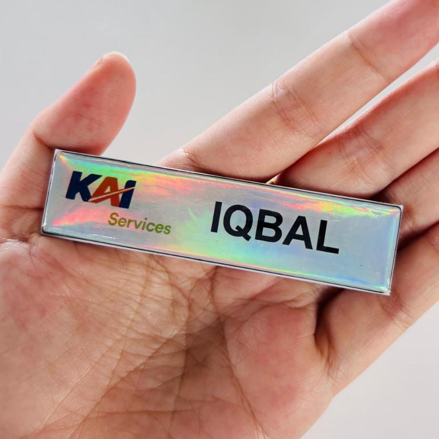 NAMETAG KAI KERETA API INDONESI SILVER HOLOGRAM BAHAN AKRILIK PENITI MAGNET