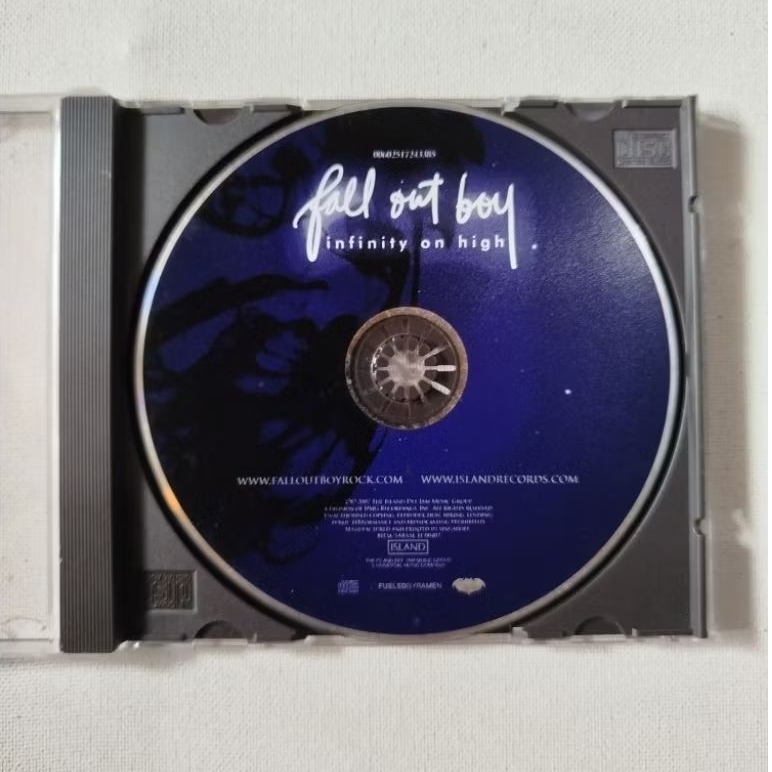 CD FALL OUT BOY (TANPA COVER)
