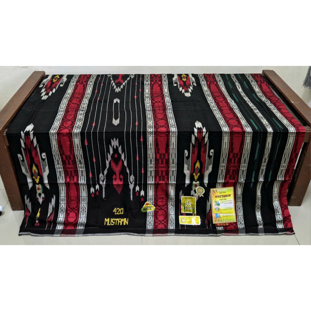 Sarung Tenun MUSTAMIN 420 SID motif elegant