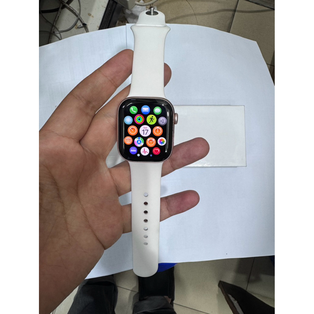Apple watch Series 11 42mm rose pink Second like new garansi on january2027