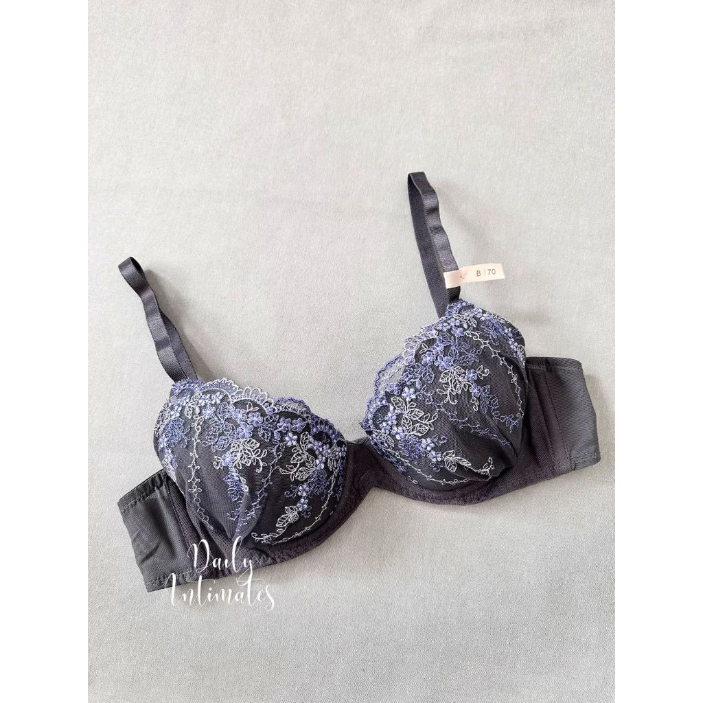 Triumph Wired Padded Push-Up Bra (Removable Padded)