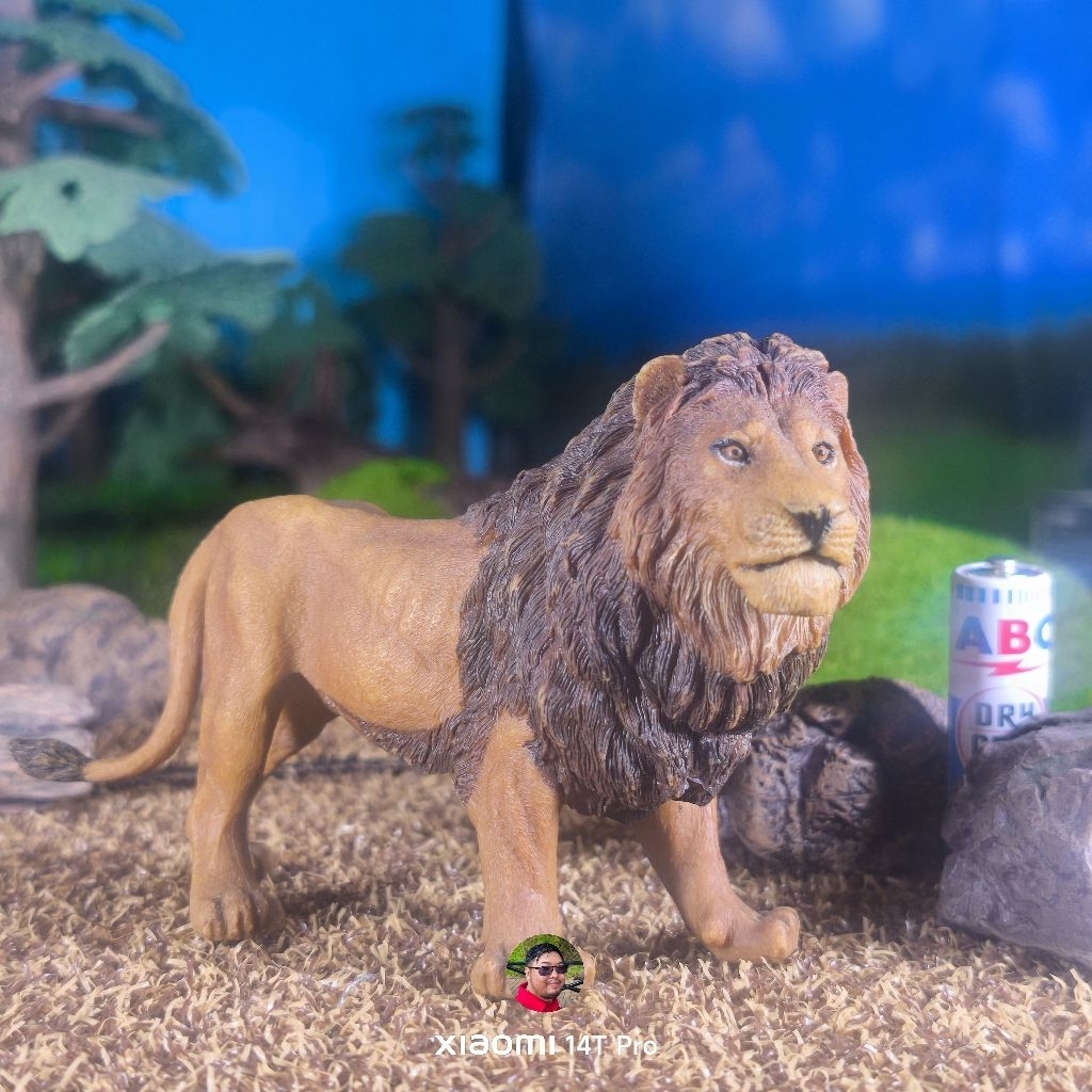 Papo 2005 lion figure