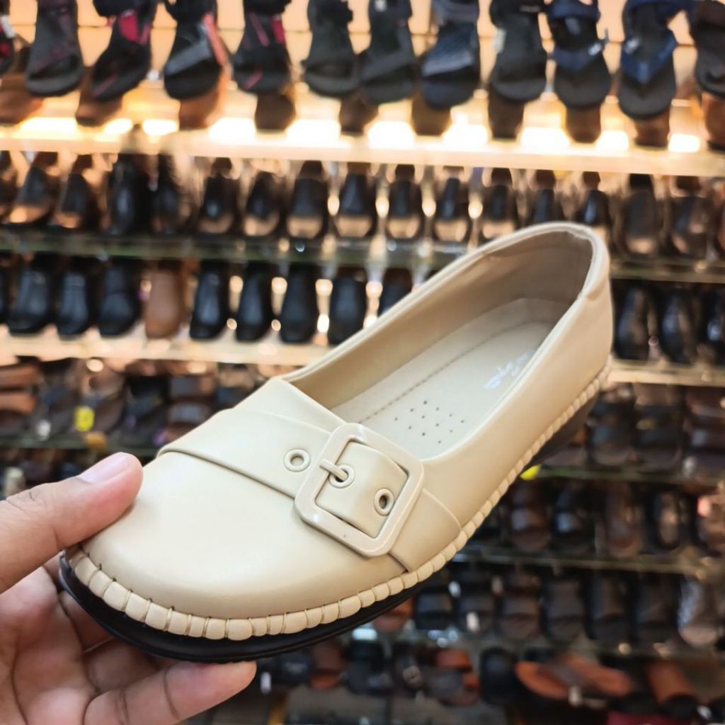 Sepatu bettina Orriginal model gesper