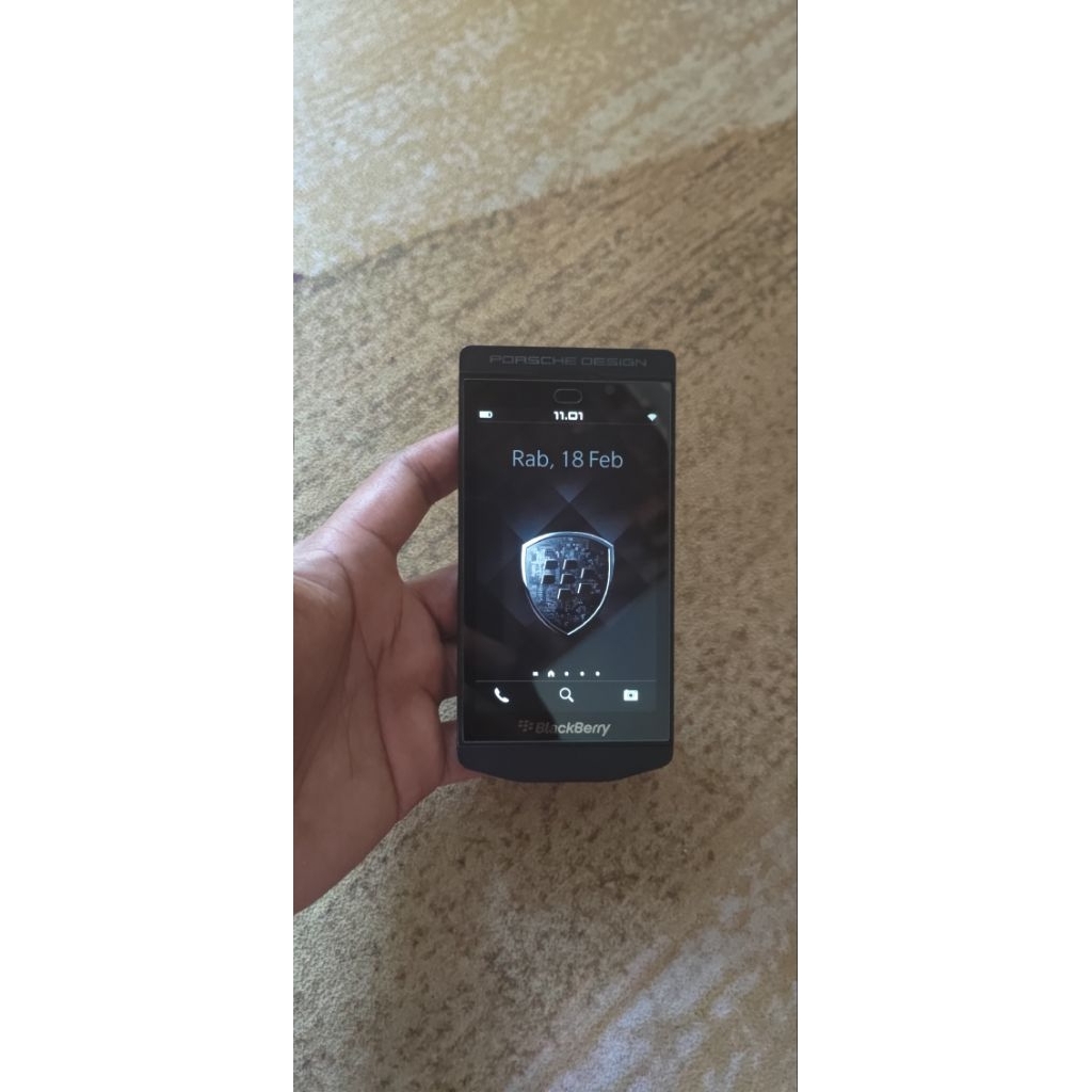 blackberry Porsche p'9982 black