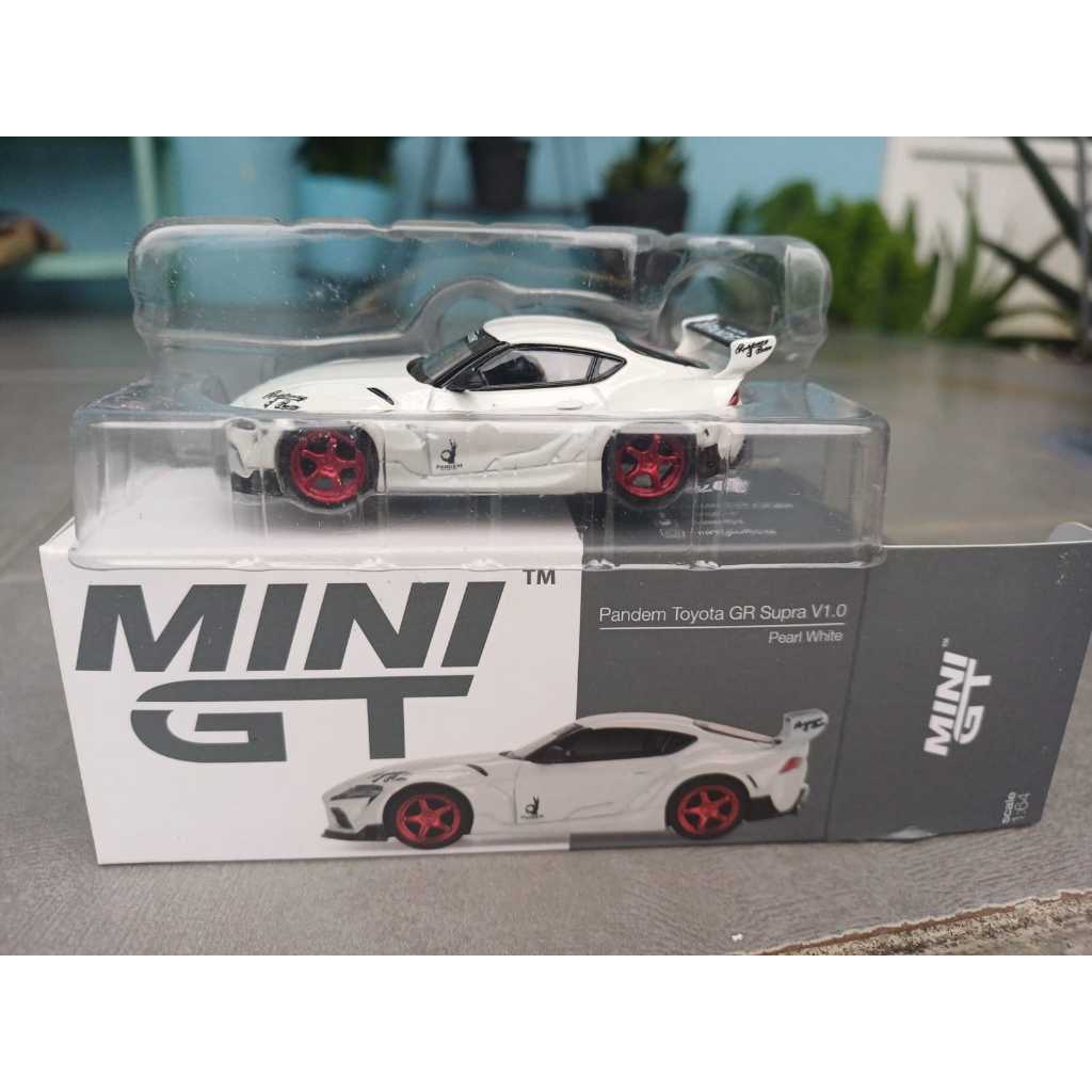 Mini GT 424 Pandem Toyota GR Supra V1.0 Pearl White Minus