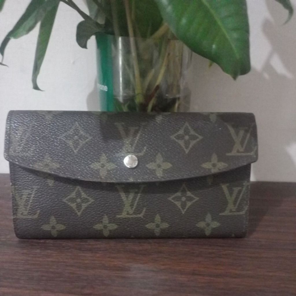 Dompet Prelove. Lv warna coffee