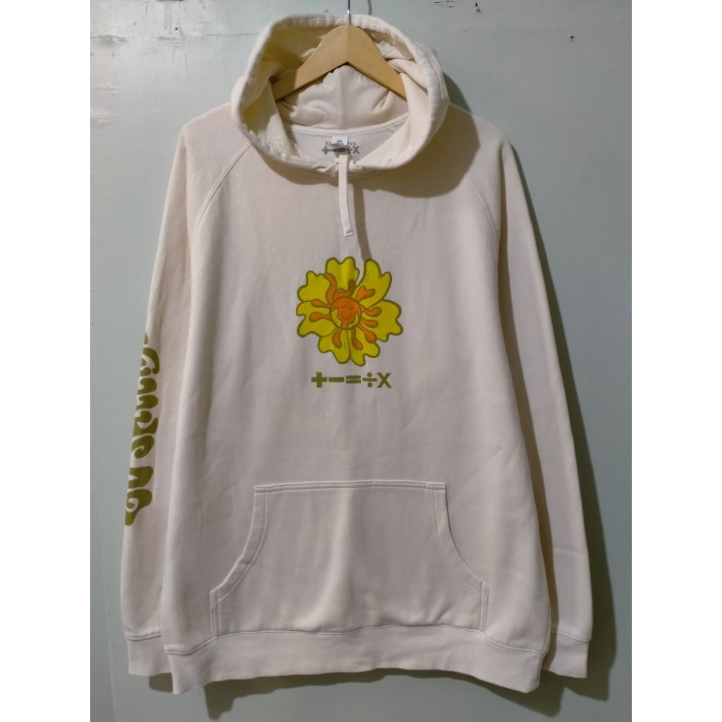 Ed Sheeran official the Mathematics Tour Pernah Dipakai Hoodie