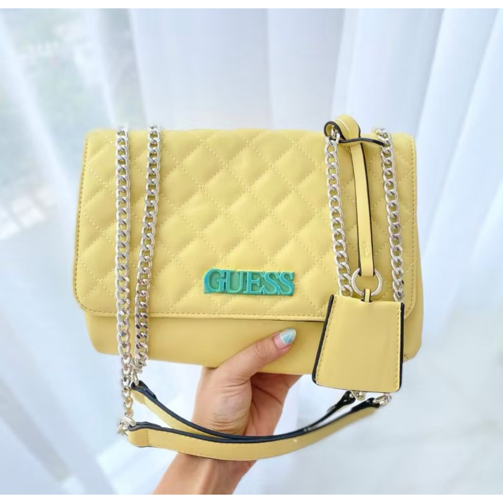 Guess Elliana Quilted Convertible Crossbody Bag / Guess Elliana Quilted Flap Over Crossbody