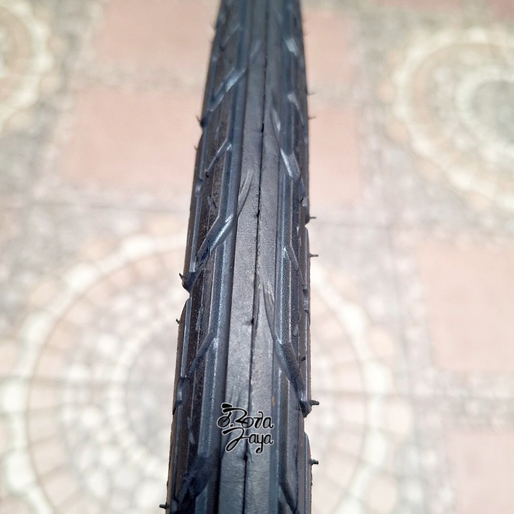 BAN LUAR KENDA 700 x 38c 198 HITAM