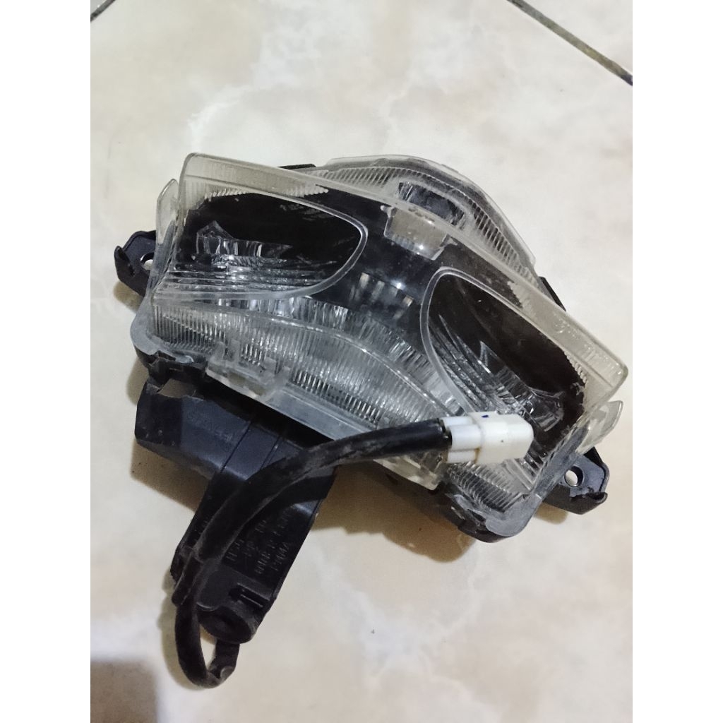 Stoplamp original aerox 2018 copotan, stoplamp ori aerox old, stoplamp aerox bekas, stoplamp origina
