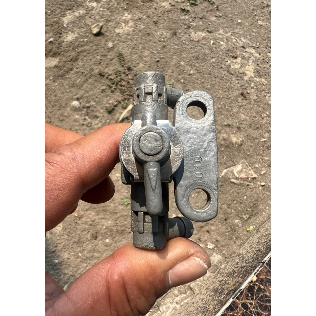 KRAN BENSIN TANGKI ORIGINAL SUZUKI RGR150 RGR JUMBO RGR SPRINTER ALL TIPE LEPASAN MOTOR TERMURAH TER