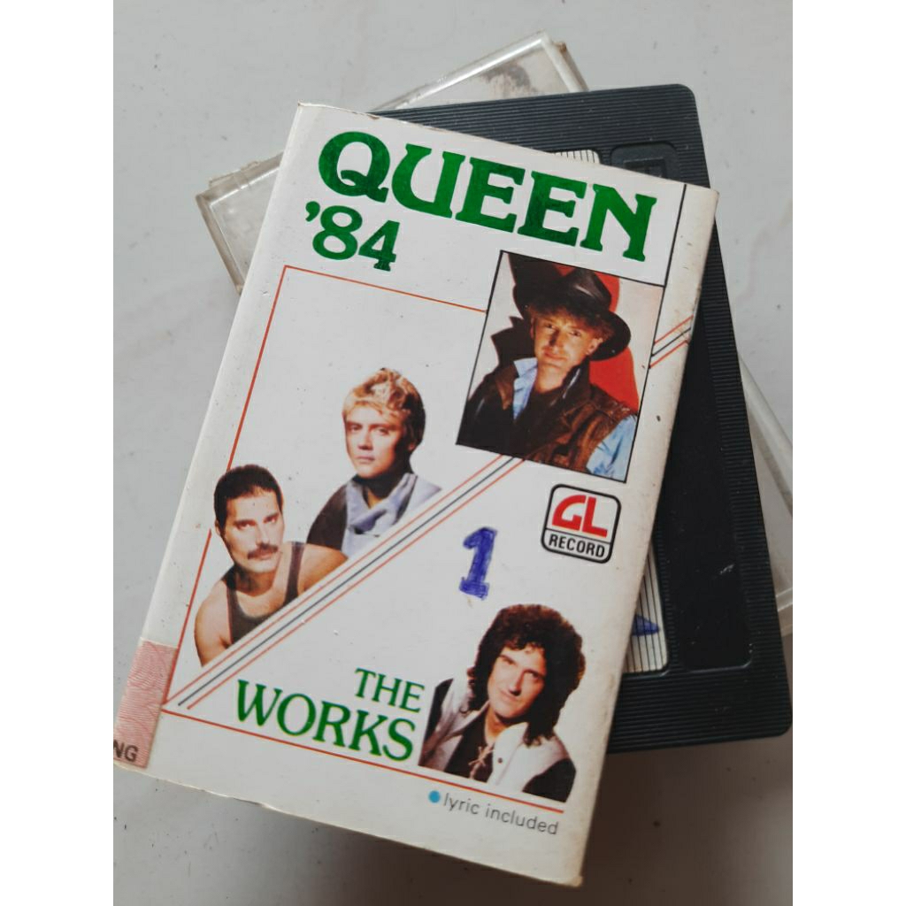 Kaset Queen The Works