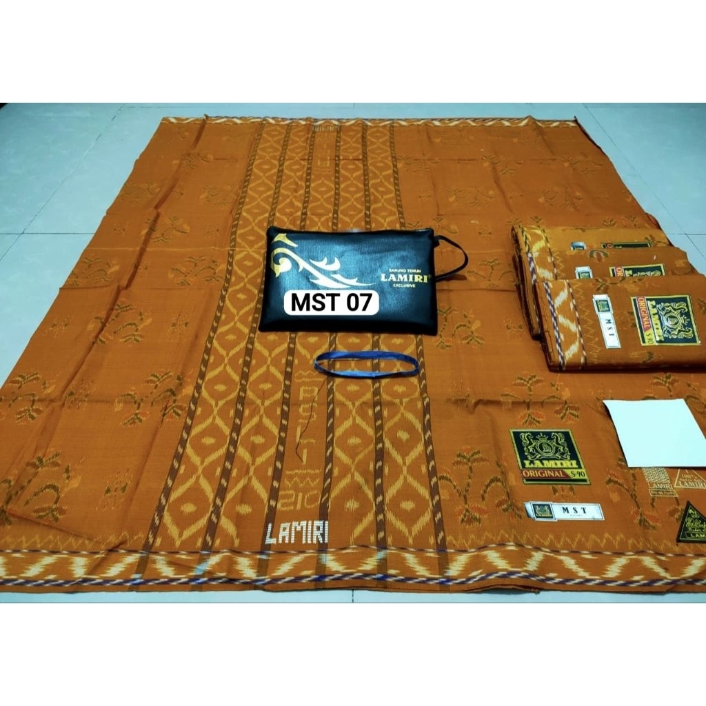 Sarung Lamiri Mst Kembang, Lamiri Kembang, Lamiri Jahit Tengah Mst Mesres