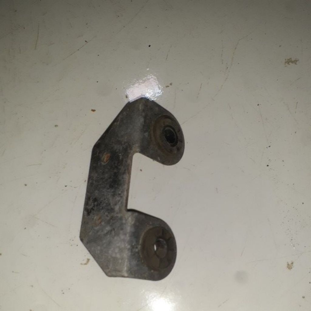 breket lampu belakang fizr original