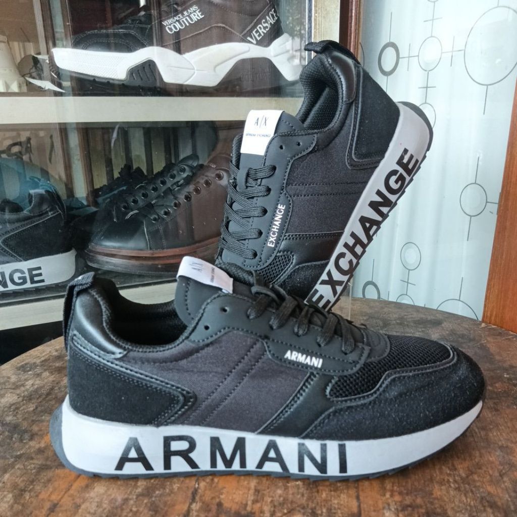 sepatu Armani exchange size 41 fit 42 new