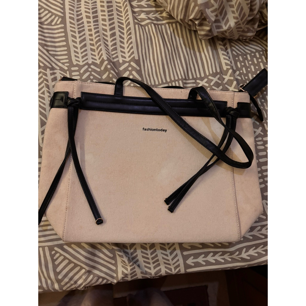 Preloved FashionToday Fashion Today Tas Bag Black Hitam White Putih Tote Besar Big Wanita Women