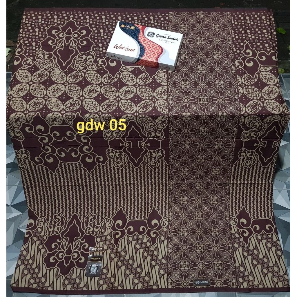 Sarung GAJAH DUDUK Batik Warisan