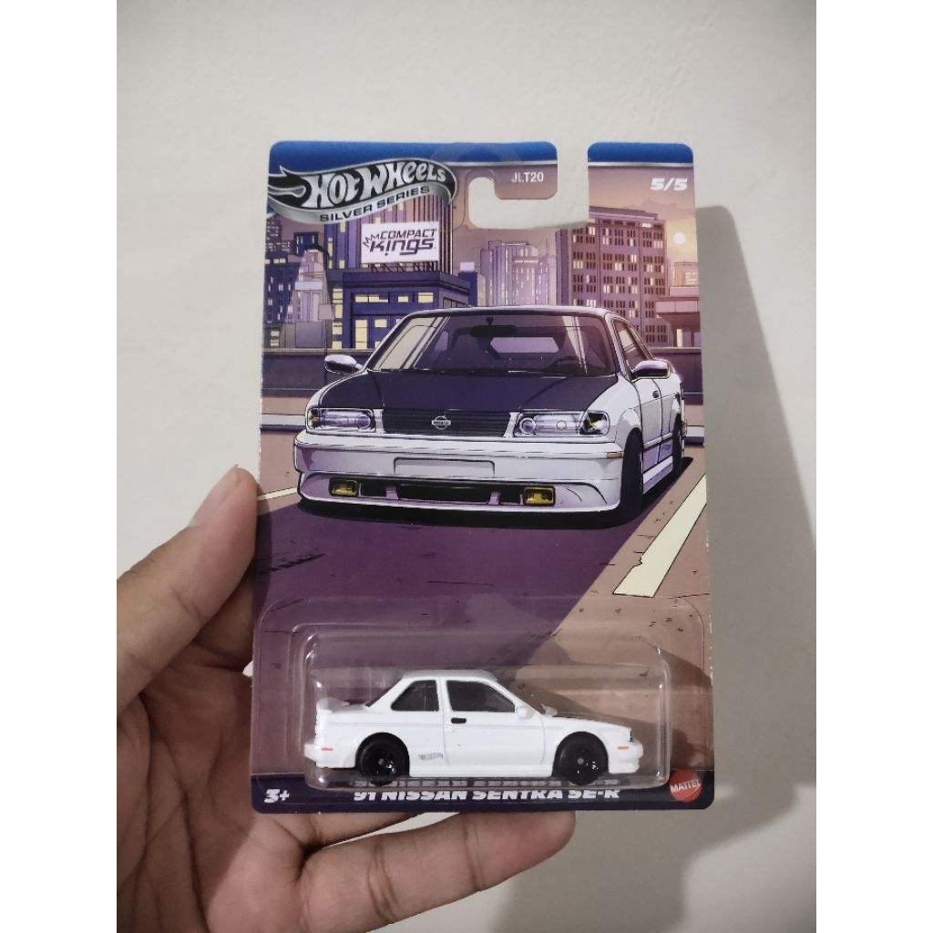 Hotwheels Nissan Sentra SE-R putih